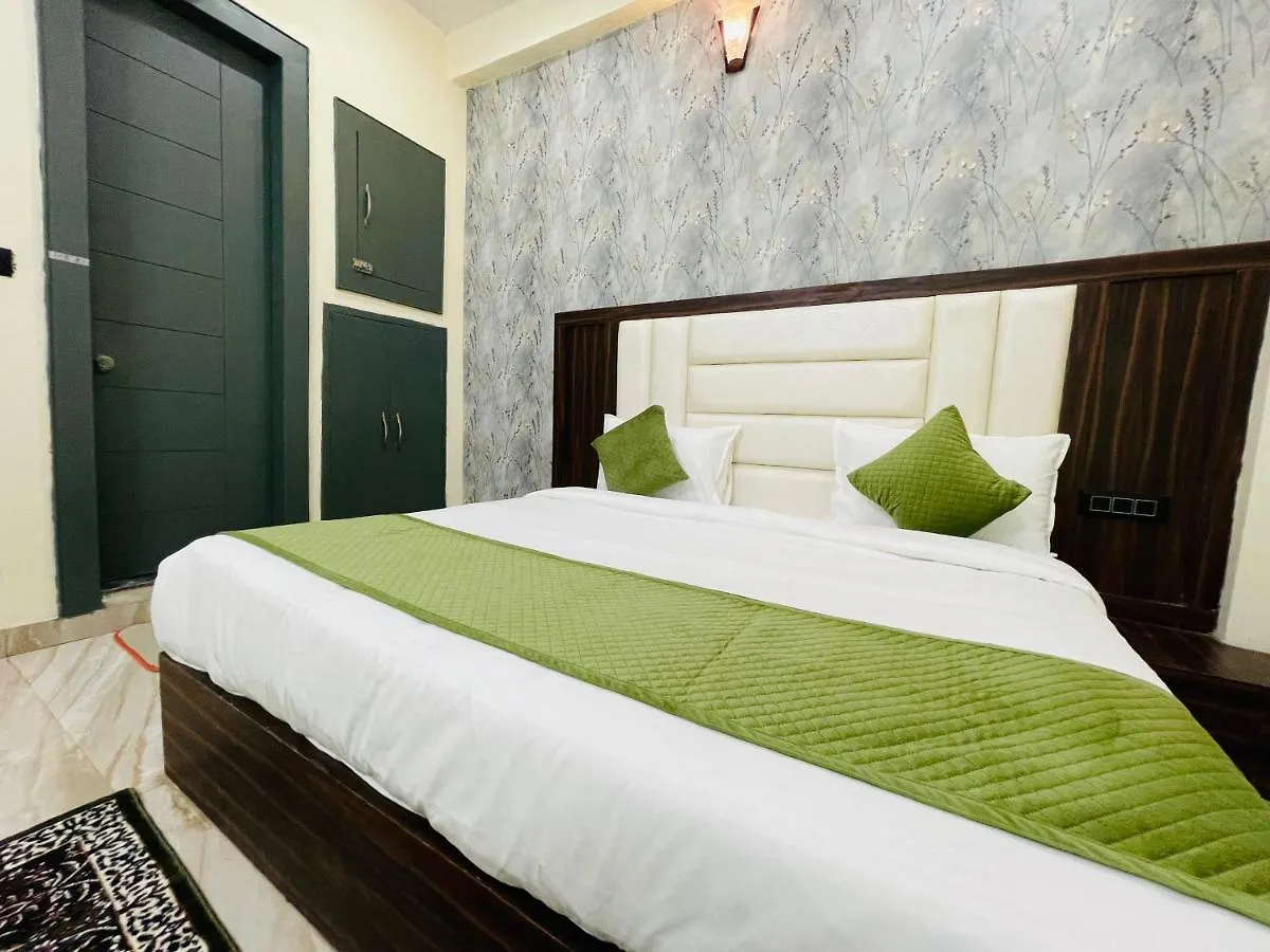 Hotel Olive Inn Luxury Family Hotel By Star Ot Agra  Agra (Uttar Pradesh)