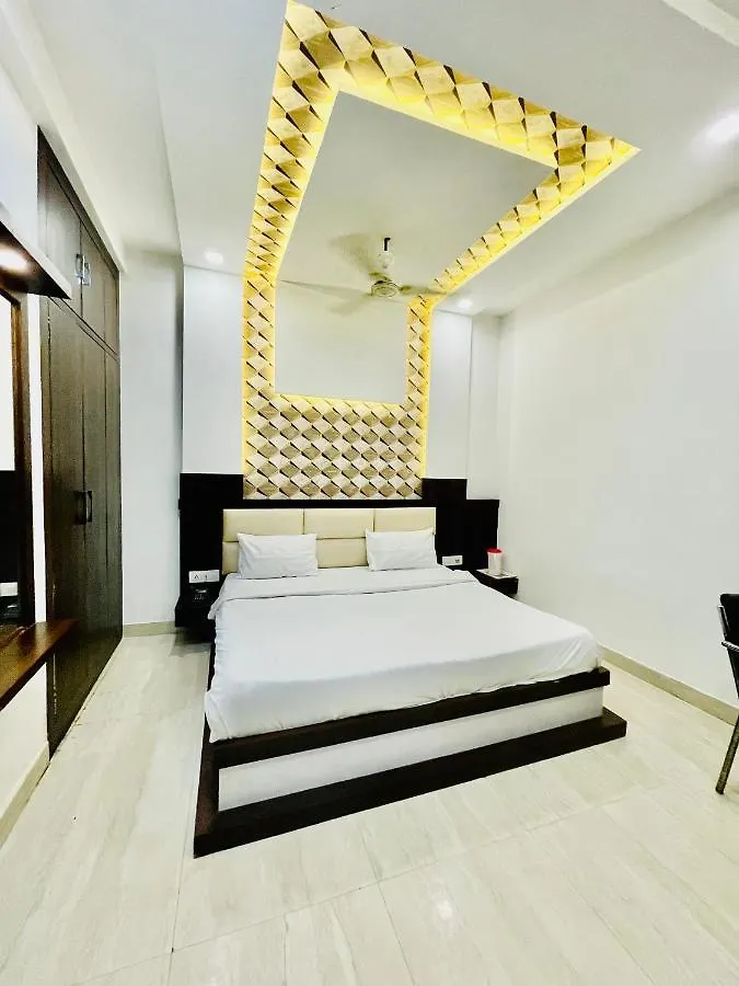 Hotel Olive Inn Luxury Family Hotel By Star Ot Agra  3*, Agra (Uttar Pradesh)
