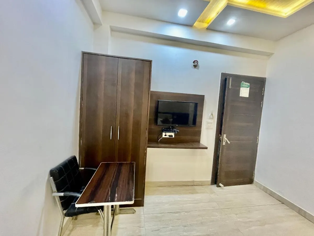 Hotel Olive Inn Luxury Family Hotel By Star Ot Agra  3*, Agra (Uttar Pradesh) India