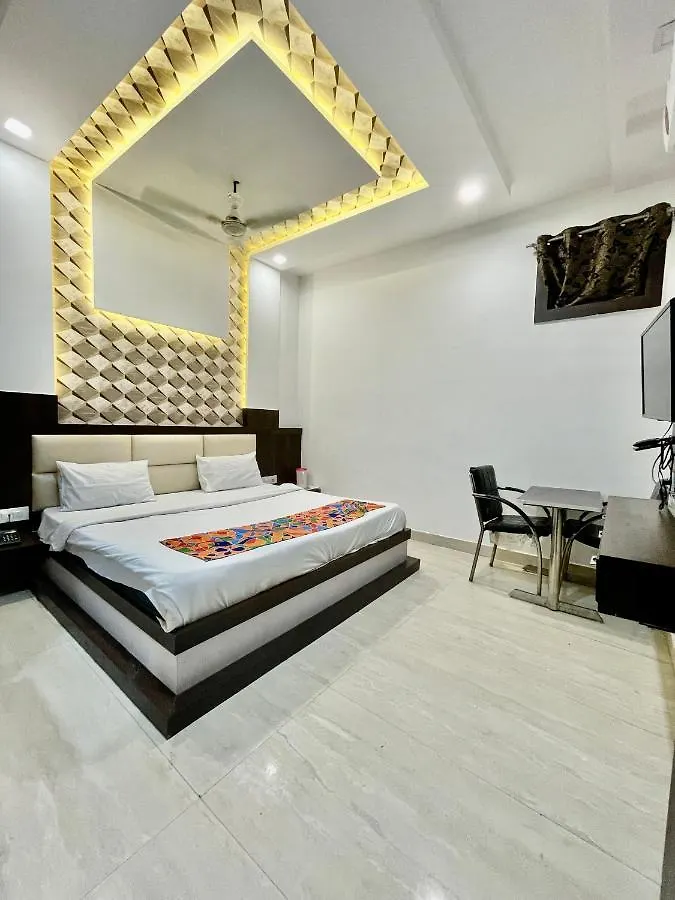 Hotel Olive Inn Luxury Family Hotel By Star Ot Agra   Agra (Uttar Pradesh)